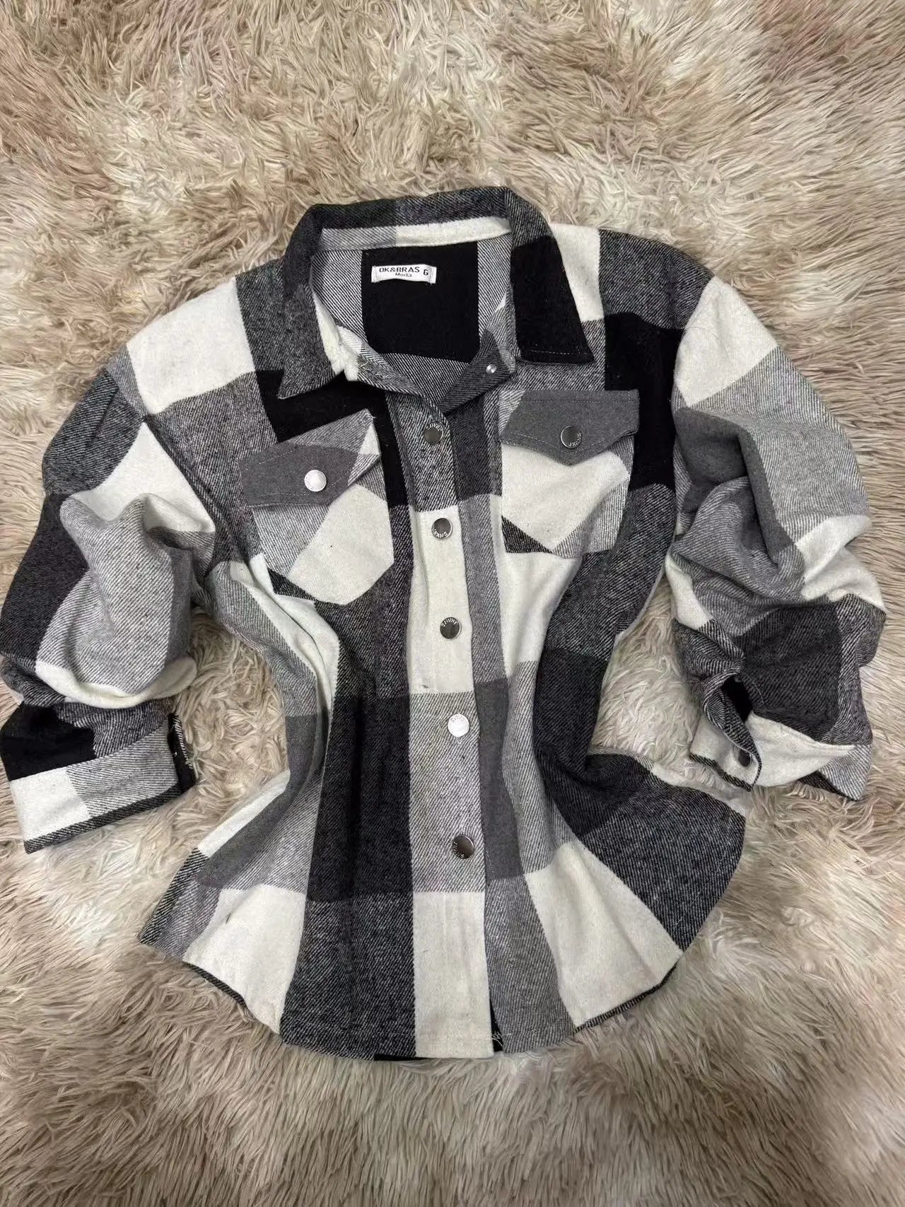 Jaqueta Camisa Xadrez Feminina Oversized em Flanela – Moda Outono/Inverno, Estilo Urbano e Confortável - Momobr