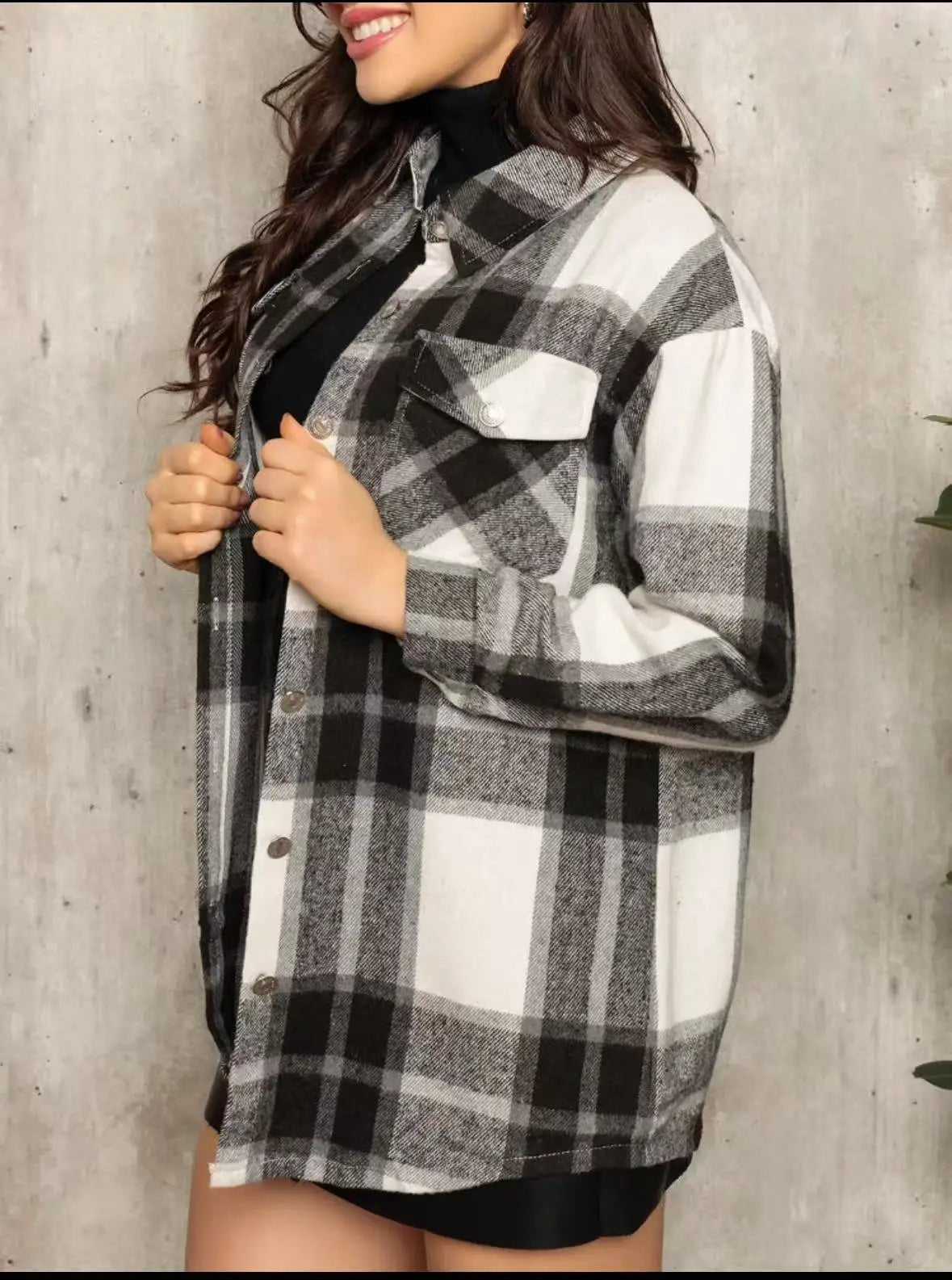 Jaqueta Camisa Xadrez Feminina Oversized em Flanela – Moda Outono/Inverno, Estilo Urbano e Confortável - Momobr