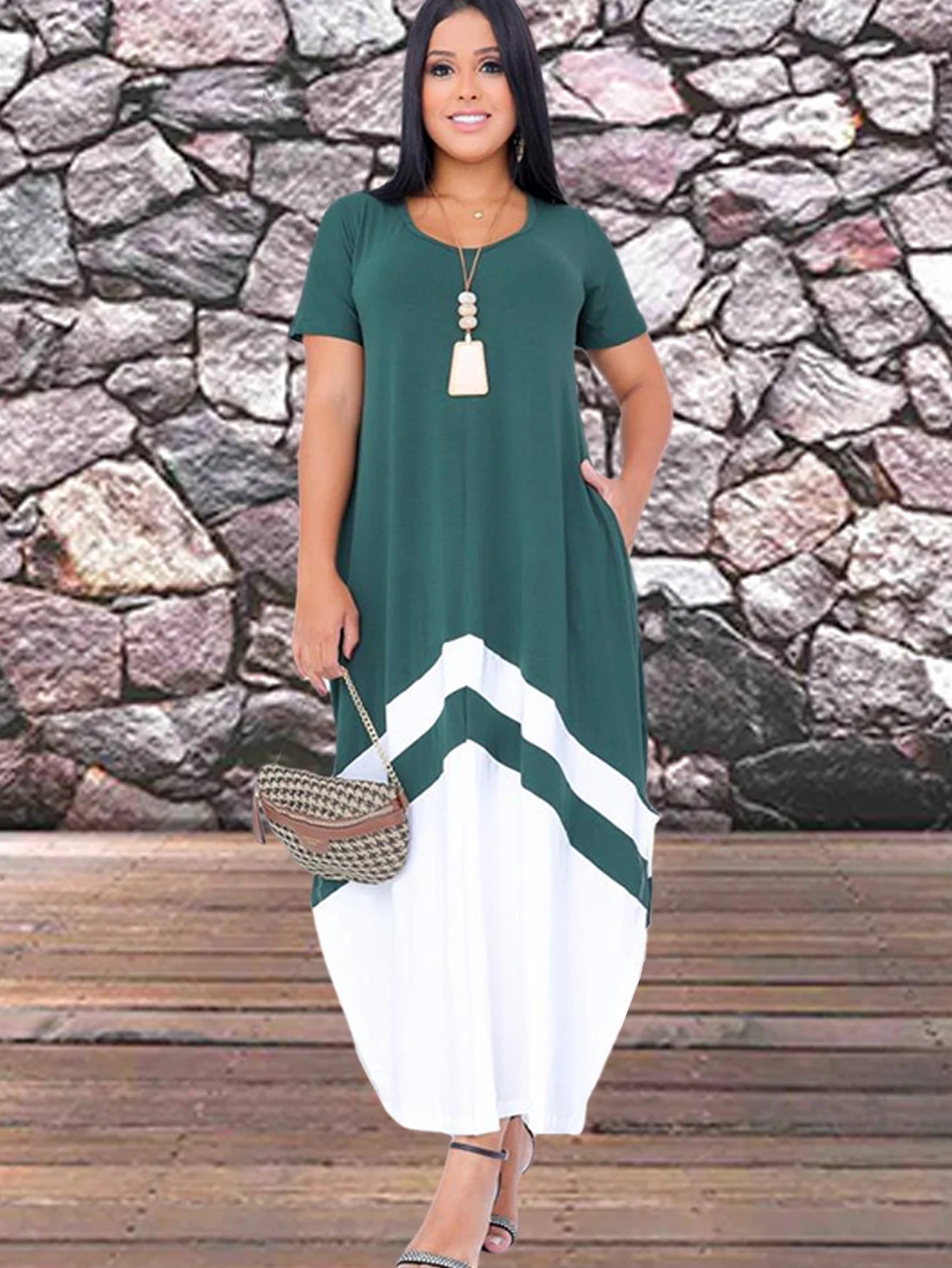 Vestido Longo Bicolor Feminino com Fenda, Bolsos e Alça – Tecido Viscose, Tamanho Único do 38 ao 50, Casual Chic - Momobr